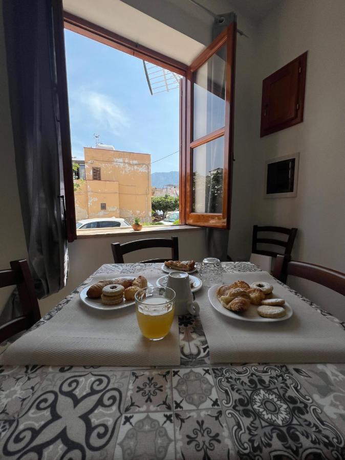 B&B Marco Polo Terrasini Buitenkant foto