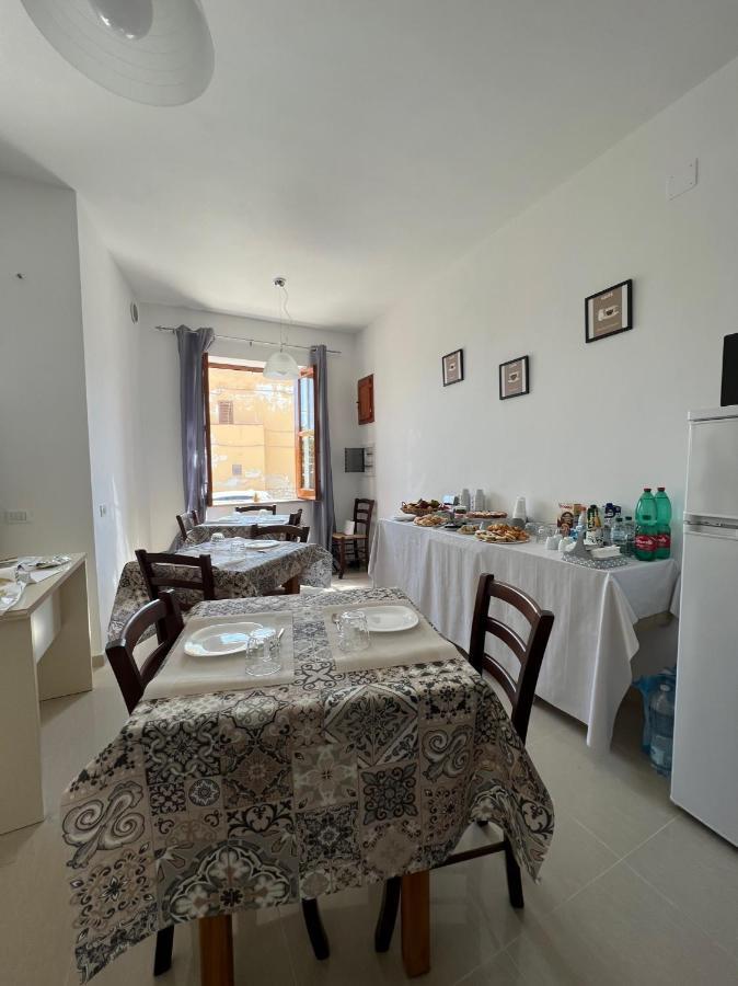 B&B Marco Polo Terrasini Buitenkant foto