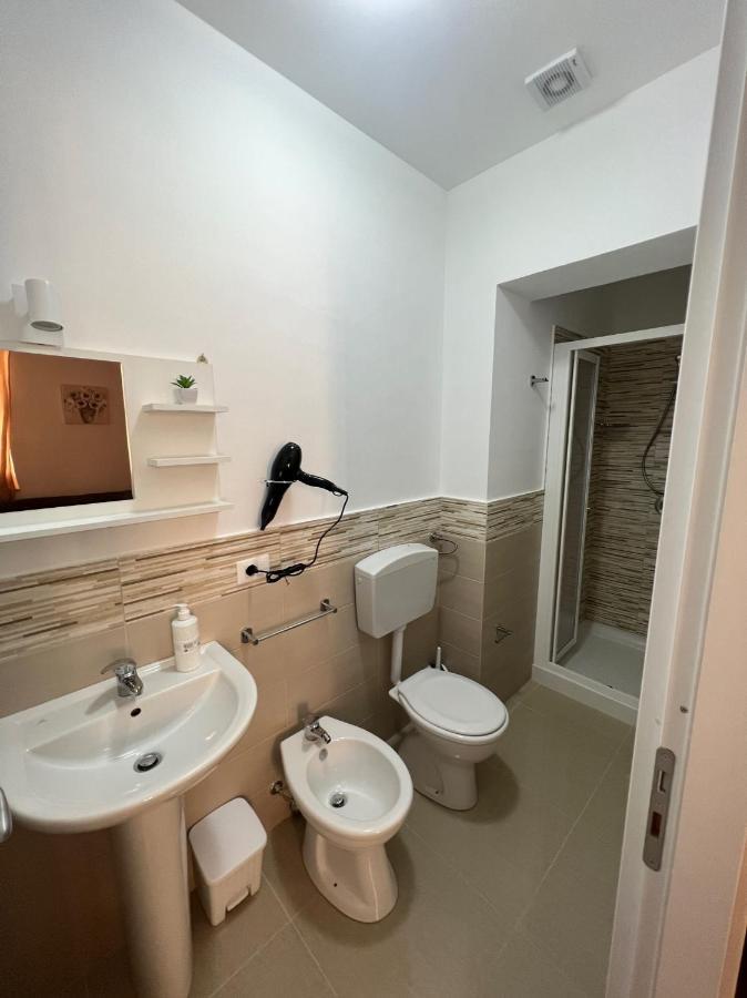 B&B Marco Polo Terrasini Buitenkant foto